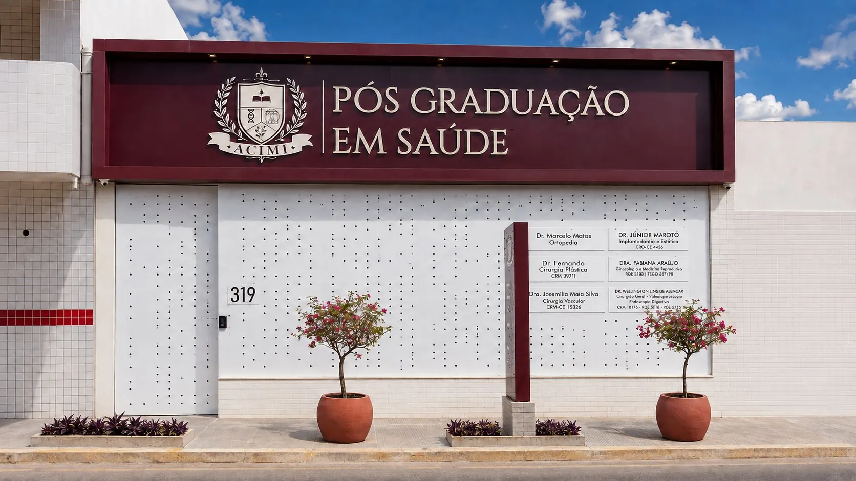 Fachada da ACIMI Academia de Pós-Graduação em Saúde, na Rua Nelson Alencar, 319, Centro, Crato - CE